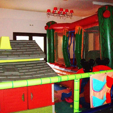 Orfeas Land Hotel
